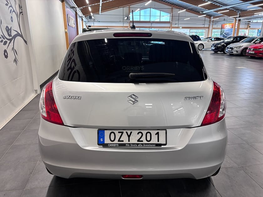 Bild 4 av Suzuki Swift 5-dörrar 1.2, 94hk, Endast 2880mil och en ägare