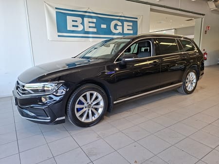 Volkswagen Passat Sportscombi GTE 1.4 TSI 218HK Dragkrok LED-Matrix Backkamera