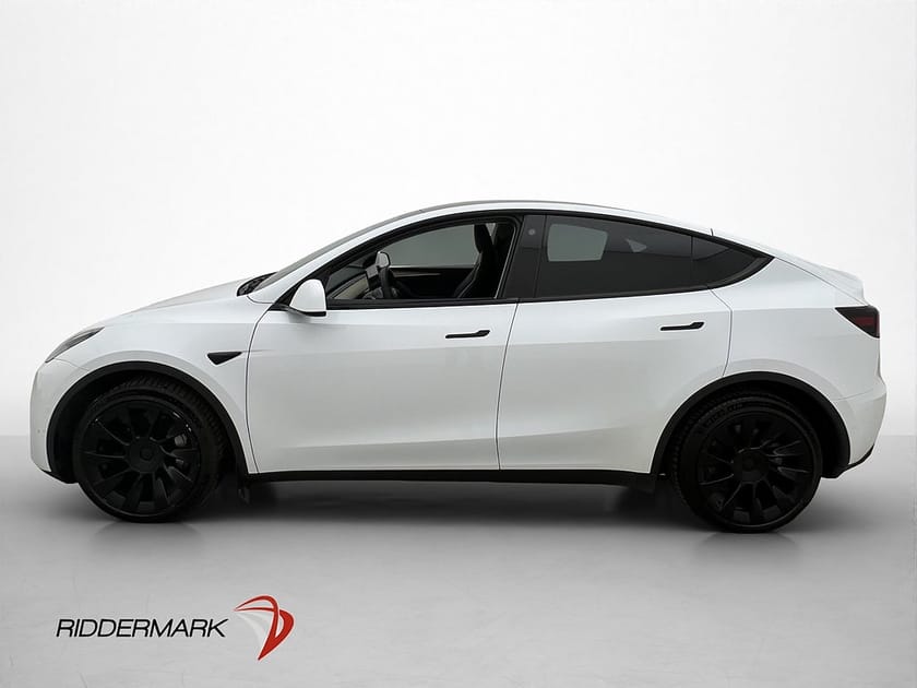 Bild 5 av Tesla Model Y Long Range AWD Svensksåld Värmepump MOMS