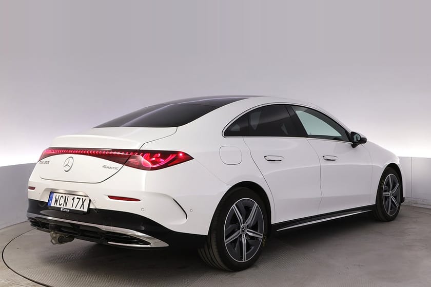 Bild 5 av Mercedes-Benz CLA 350 4MATIC 4M AMG Pano Burmester Elstol Drag