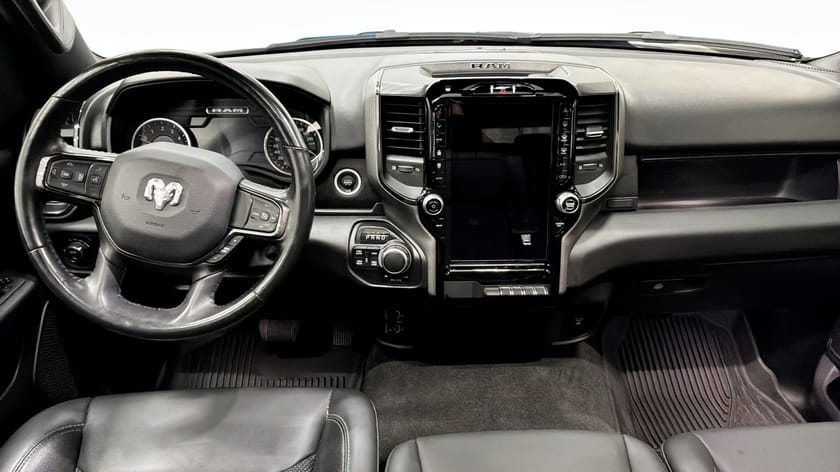 Bild 4 av RAM 1500 Crew Cab BIGHORN 5.7 V8 HEMI 4x4 395hk DRAG // PANO