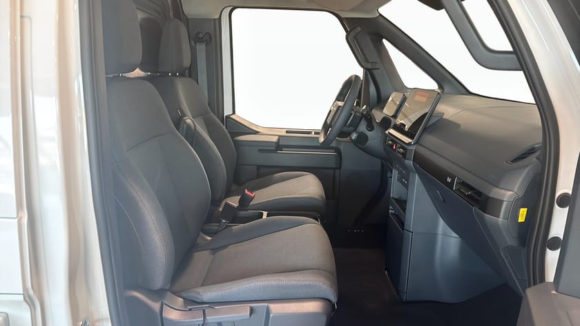 Bild 3 av Kia PV5 Long Range Cargo PLUS 4DR L2H1