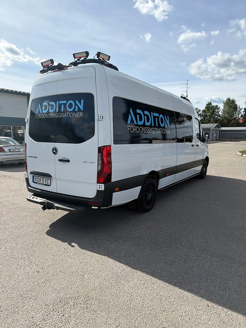 Bild 4 av Mercedes-Benz Sprinter 317 CDI RWD Panel Van 170hk Dubbelhytt skåp L3H2