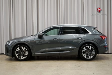 Audi Q8 55 e-tron quattro