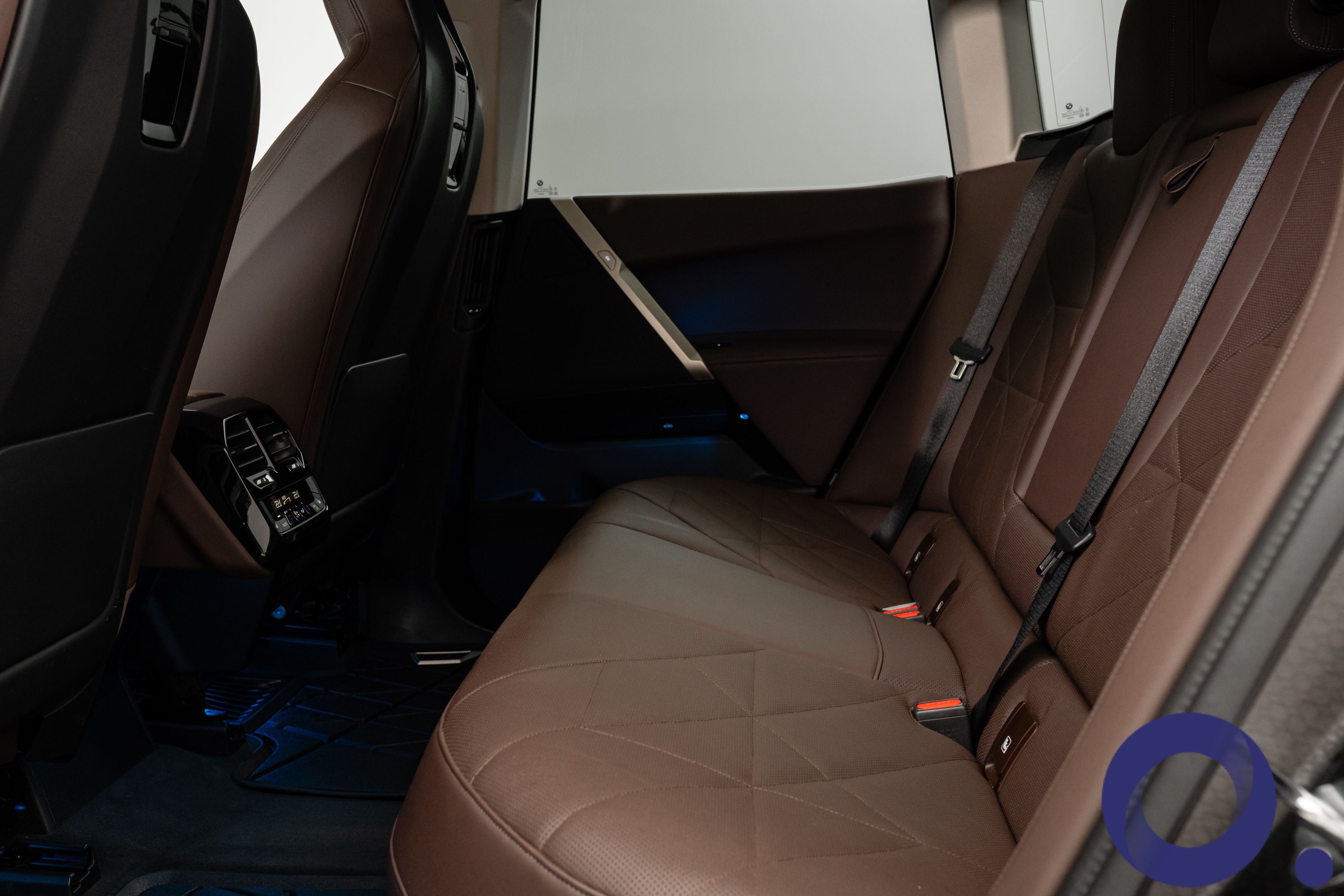 BMW iX xDrive40, 326ps, 2022