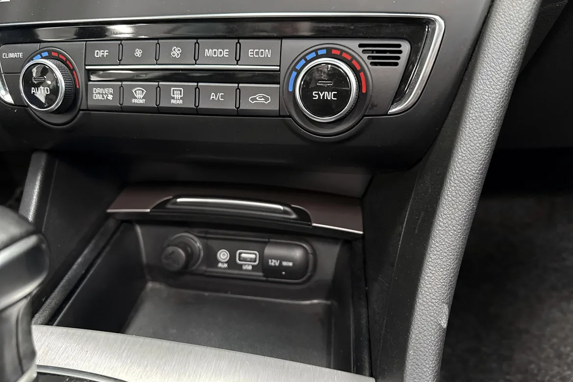 picture of a car