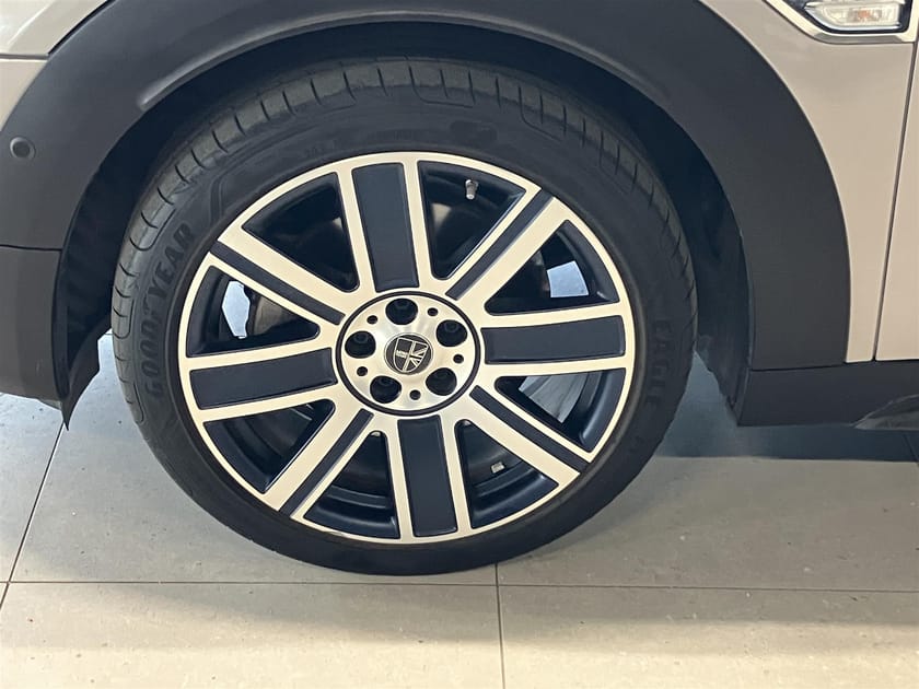 Bild 4 av MINI Countryman Cooper SE ALL4 220hk Maximise Pano HUD H K Kamera Aktiv Farth CarPlay Läder