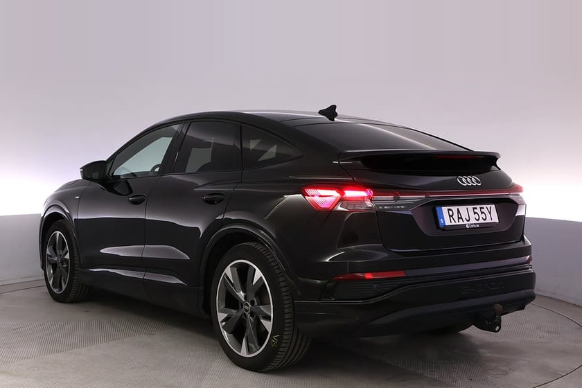 Bild 4 av Audi Q4 40 Sportback e-tron S-line Kamera HUD Navi Drag
