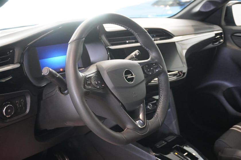 Bild 2 av Opel Corsa 1.2 Gs Automat Backkamera Rattvärme