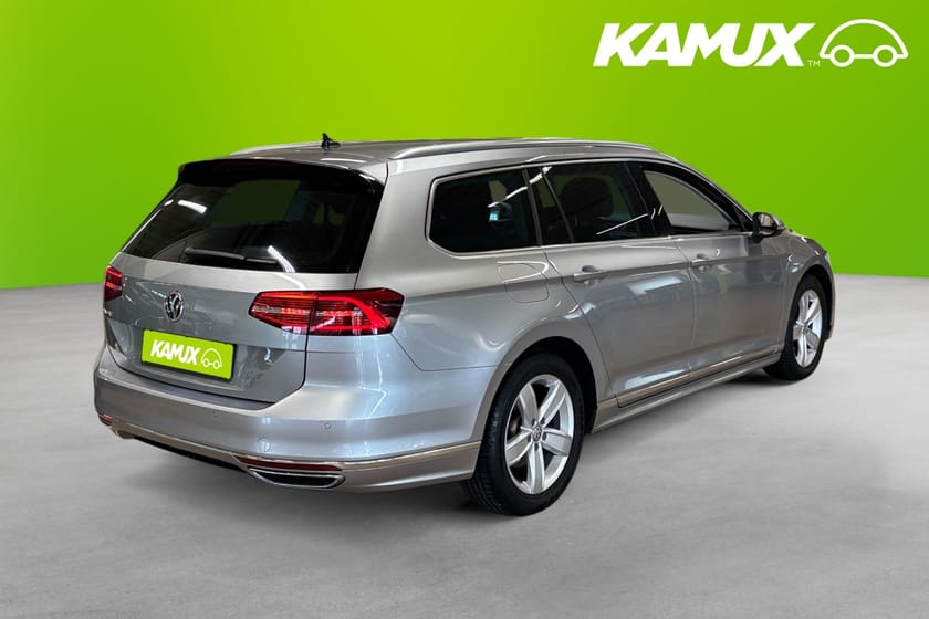 Bild 4 av Volkswagen Passat Sportscombi 2.0 TDI 4M R-Line  Cockpit Värm Kamera Drag