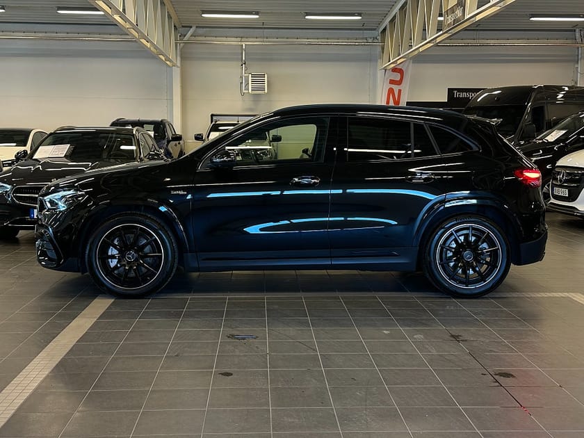 Bild 4 av Mercedes-Benz AMG GLA 35 4MATIC Line Premium