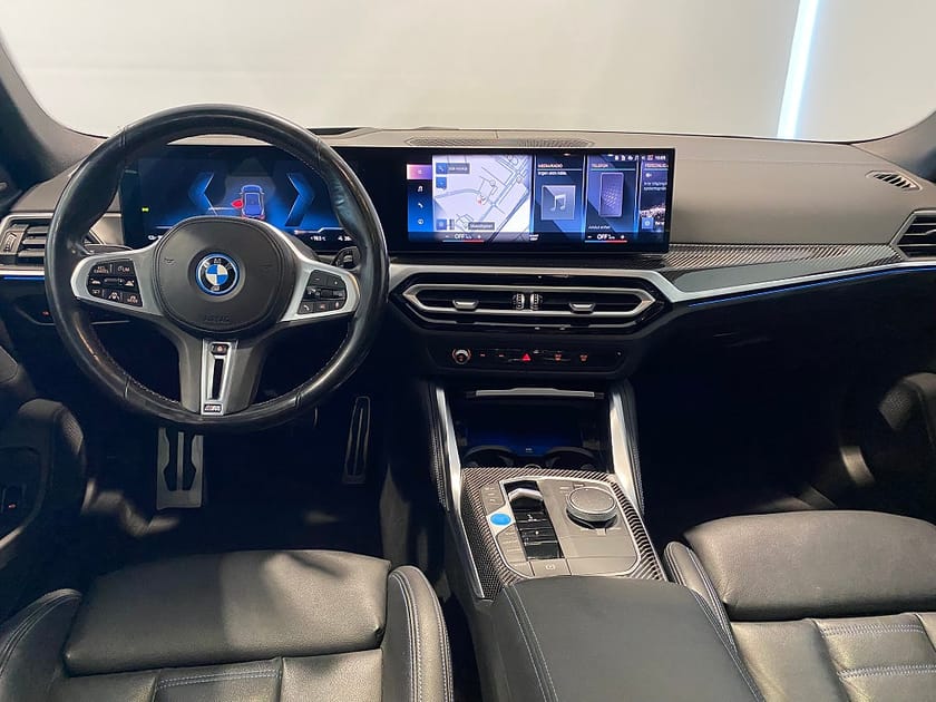 Bild 3 av BMW i4 M50 xDrive Gran Coupé 4,95% ränta H/K HUD Keyless AdaptivFarthållare Drag