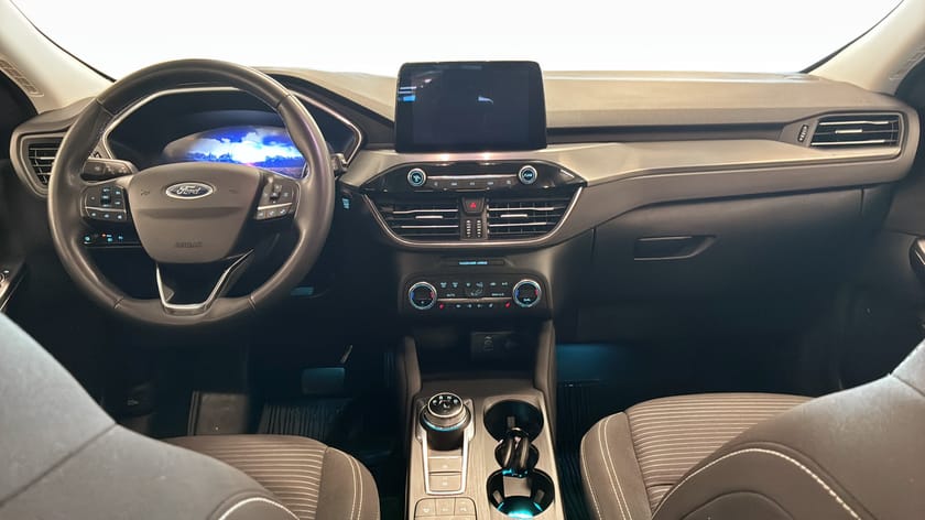 Bild 4 av Ford Kuga Plug-In Hybrid Backkamera Navigation PDC