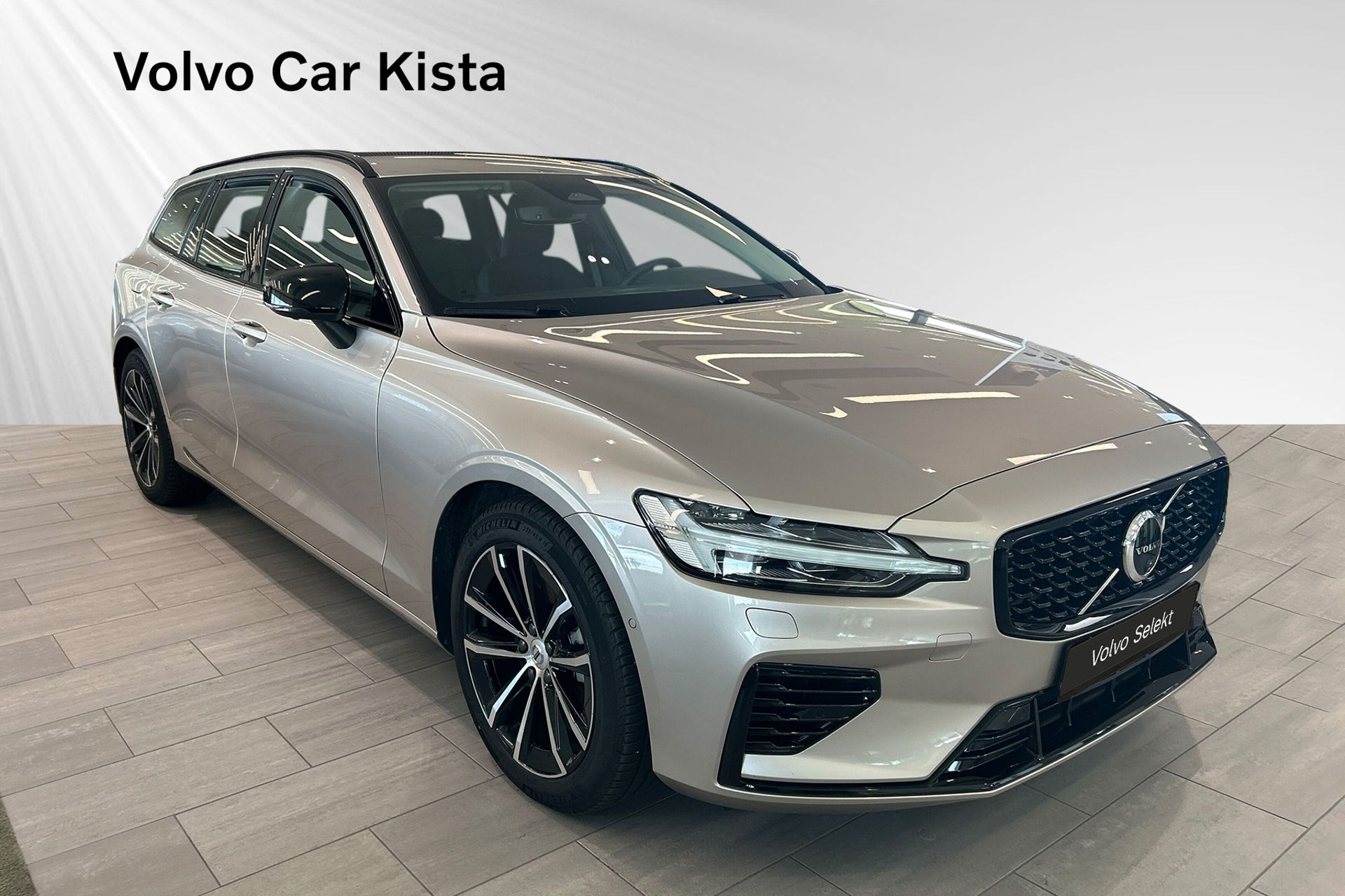 Volvo V60 T6 Plus Dark Nordic Edition 2026, bild 6/29