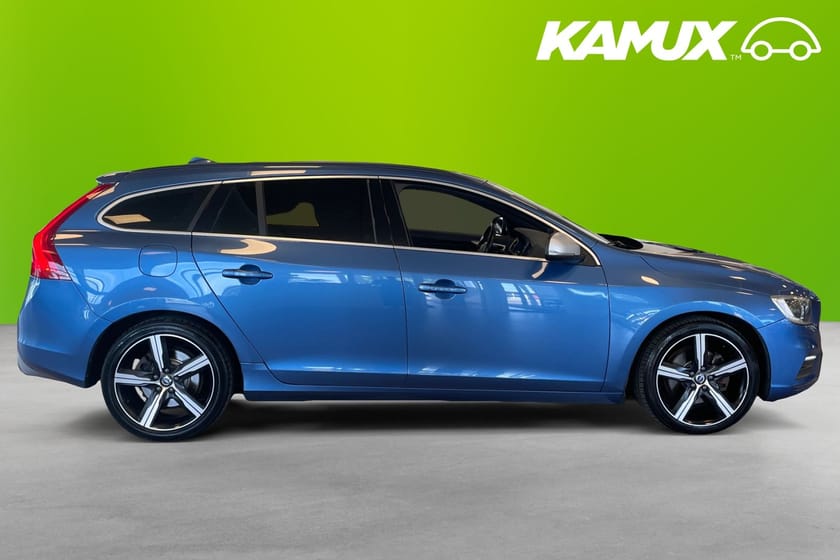 Bild 2 av Volvo V60 D4 190hk R-Design Värmare Kamera Navi