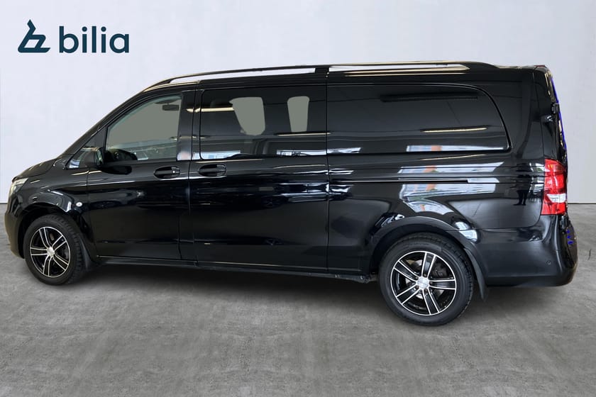 Bild 1 av Mercedes-Benz Vito Mixto 119 BlueTEC 4MATIC 3.0t Moms/S&v-däck/Dragkrok/Värmare/Backkamera