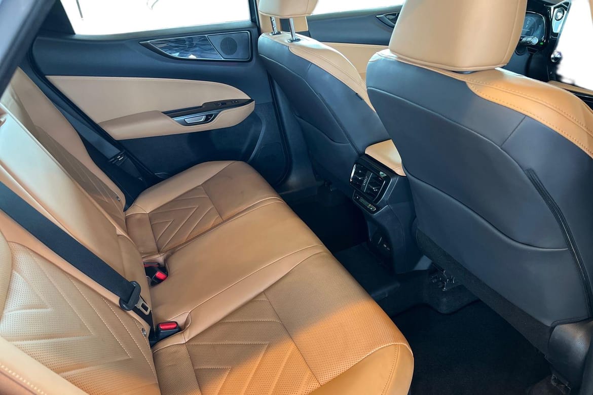 Lexus NX 450h+ E-CVT, 309hp, 2023