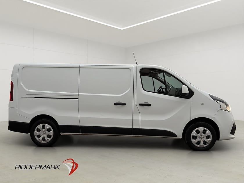 Bild 2 av Renault Trafic Skåpbil L2 1.6dCi Värm Drag B-Kamera Farthållare Moms