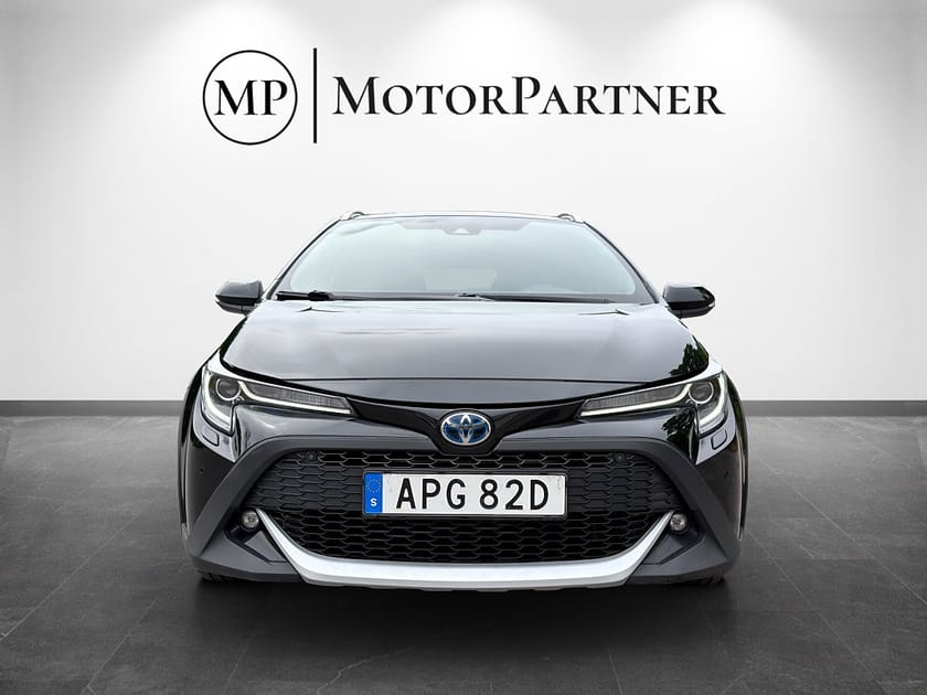 Bild 2 av Toyota Corolla TREK Hybrid e-CVT Navi Kamera Dragkrok Euro 6
