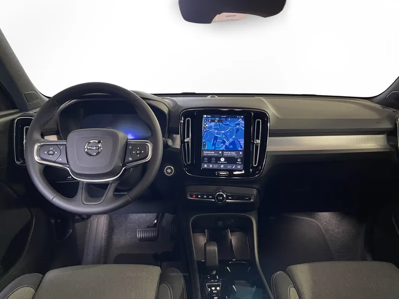 Bild 12 av 15 – Volvo XC40 B3 FWD Bensin Plus Dark