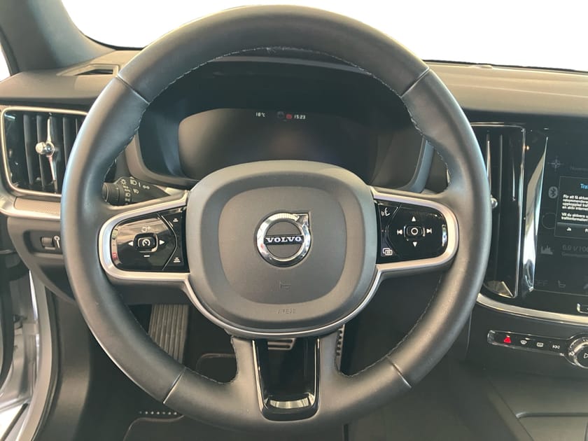 Bild 4 av Volvo V60 B4 Diesel R-Design