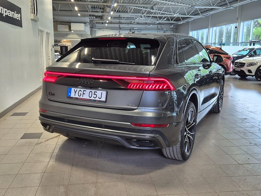 Bild 4 av Audi Q8 55 TFSI quattro Competition Plus, S Line