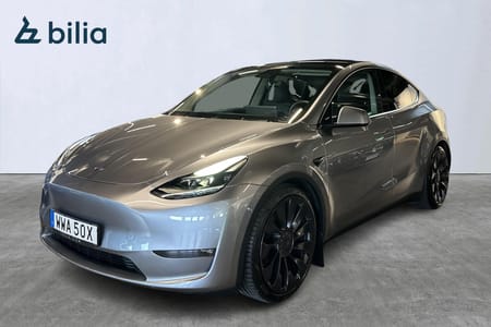 Tesla Model Y Performance AWD Panorama 1 brukare Moms