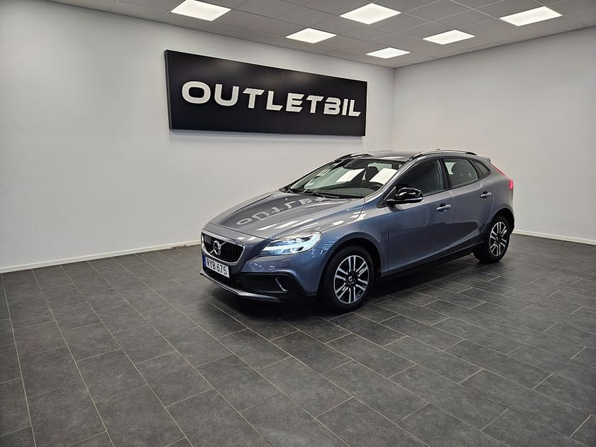 Bild 1 av Volvo V40 Cross Country D3 Geartronic Momentum Värmare Navi Backkamera Drag VOC