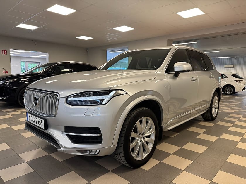 Bild 1 av Volvo XC90 5-seater D5 AWD Inscription Skinn Kamera Navi  Drag VOC