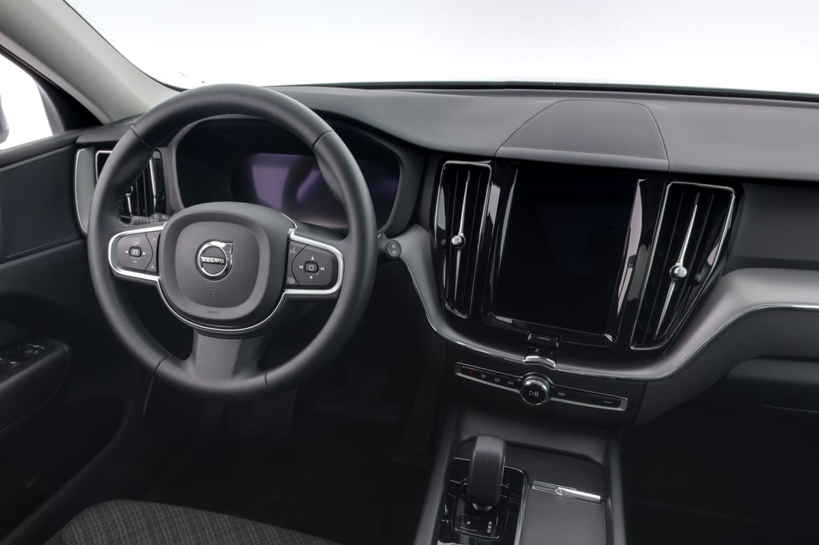 Volvo XC60 2023 - miniatyr 8