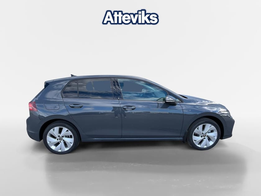 Bild 2 av Volkswagen Golf Life 1.5 eTSI 150hk *Keyless/Backkamera*