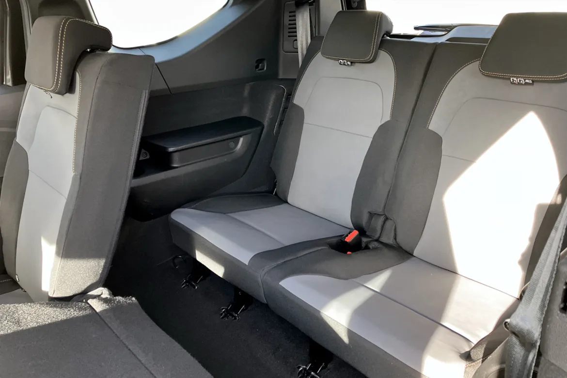Dacia Jogger 7-sätes HYBRID 140