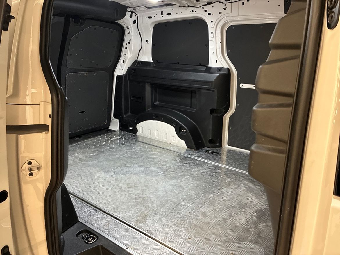 Volkswagen Transportbilar Volkswagen ID. Buzz Cargo — bild 29