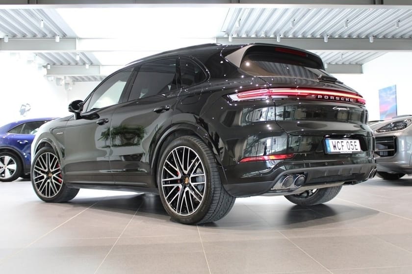 Bild 2 av Porsche Cayenne S E-Hybrid Moms/Vat
