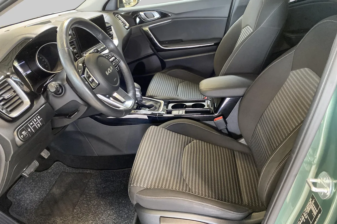 picture of a car