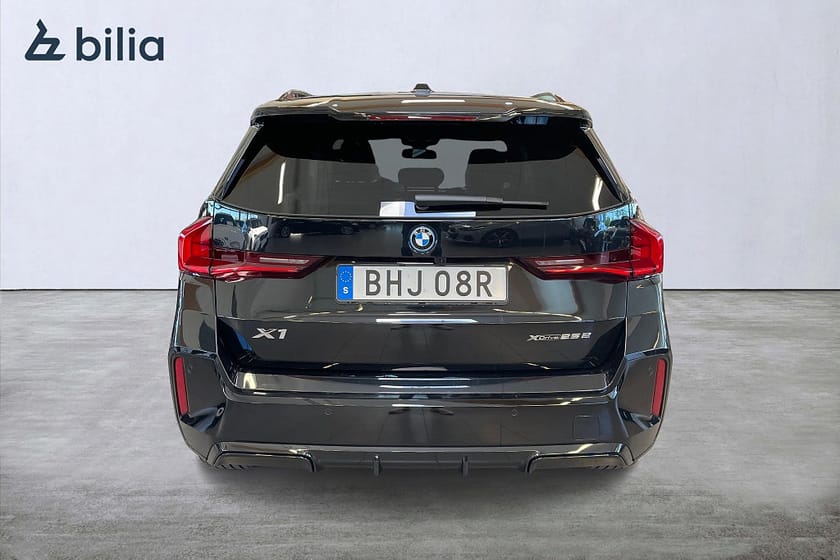 Bild 4 av BMW X1 xDrive25e M Sport Aktiv Farthållare Rattvärme Drag