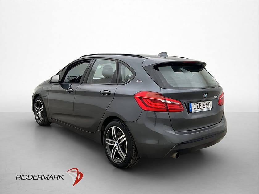 Bild 5 av BMW 225xe Active Tourer 224hk AWD Sport line HUD Kamera Pano Navi