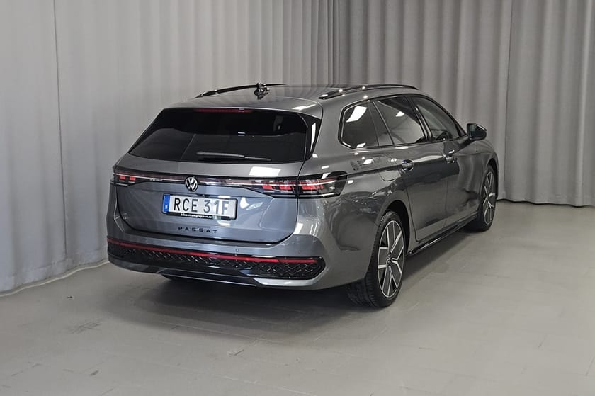 Bild 3 av Volkswagen Passat Variant eHybrid R-Line Black 1.5 TSI 272HK  Drag