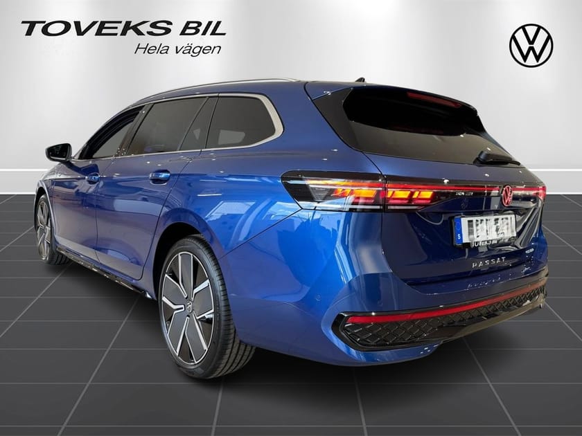 Bild 3 av Volkswagen Passat Variant eHybrid R-LINE 272HK 2026 SWE EDITION | AUGUSTI BOOST 25.000 EXTRA RABATT
