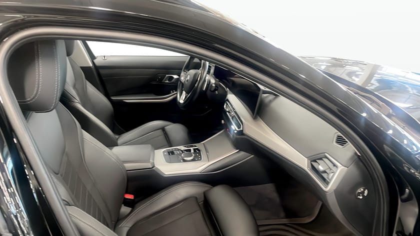 Bild 3 av BMW 330e xDrive Touring 