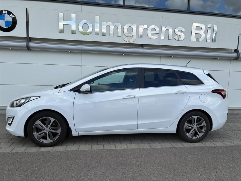 Bild 2 av Hyundai i30 Kombi 30 1.6 GDi Manuell, 135hk Comfort Sensorer