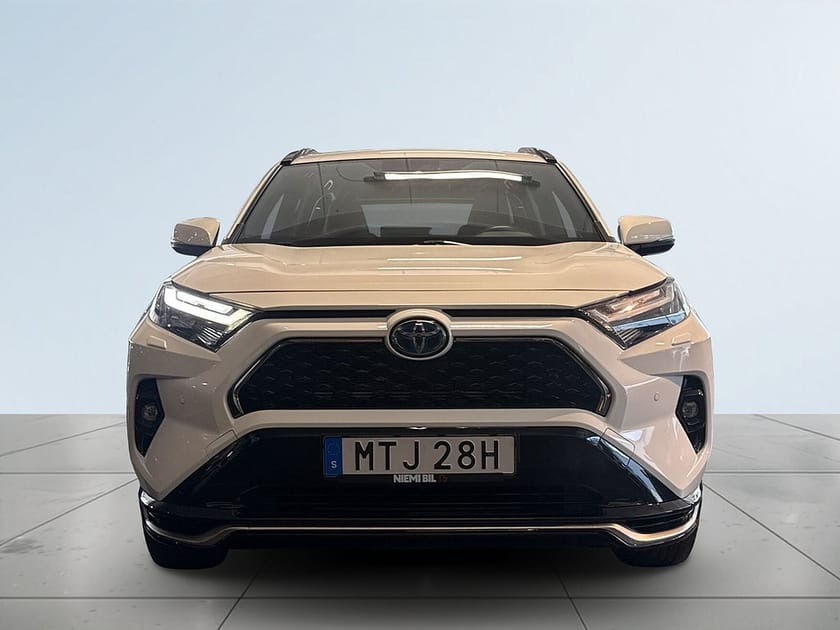 Bild 2 av Toyota RAV4 Plug-in Hybrid E-CVT X EDITION MOMS/HuD/Kamera/Drag/Ad.Fhåll