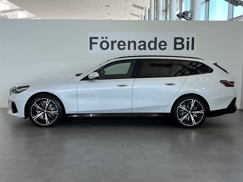 Bild 3 av BMW i5 xDrive40 Touring M Sport Innovation Comfort Access