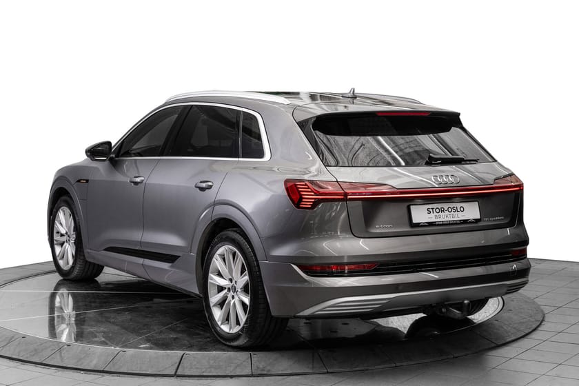 Bilde 5 av Audi e-tron 55 quattro Quattro/ACC/Krok/360/HUD/Skinn/Navi/Keyless/Ambient