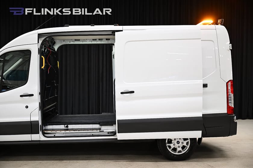 Bild 5 av Ford Transit 350 2.0 TDCi AWD 170HK Dubbeldörr|Drag|Värmare|NyKamrem