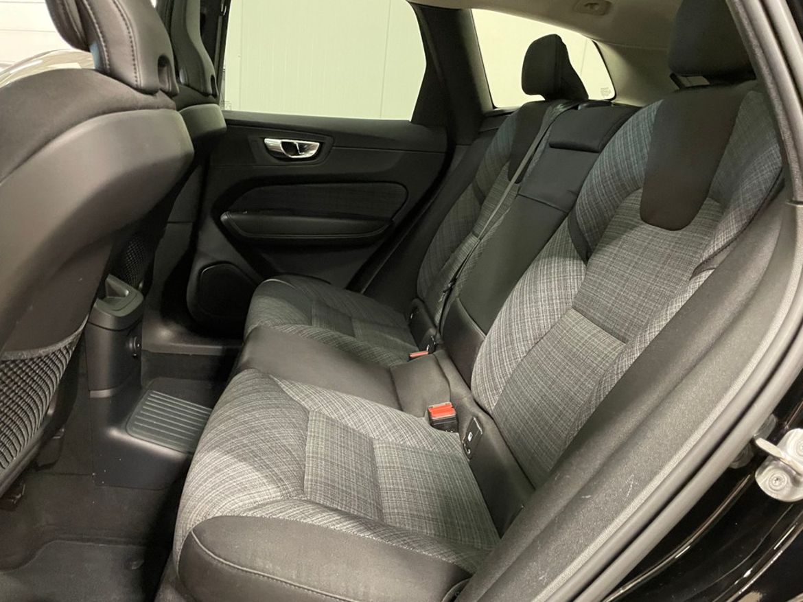 Volvo XC60 2023 - miniatyr 12