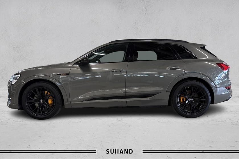 Bilde 2 av Audi e-tron 55 quattro s line sp black edit