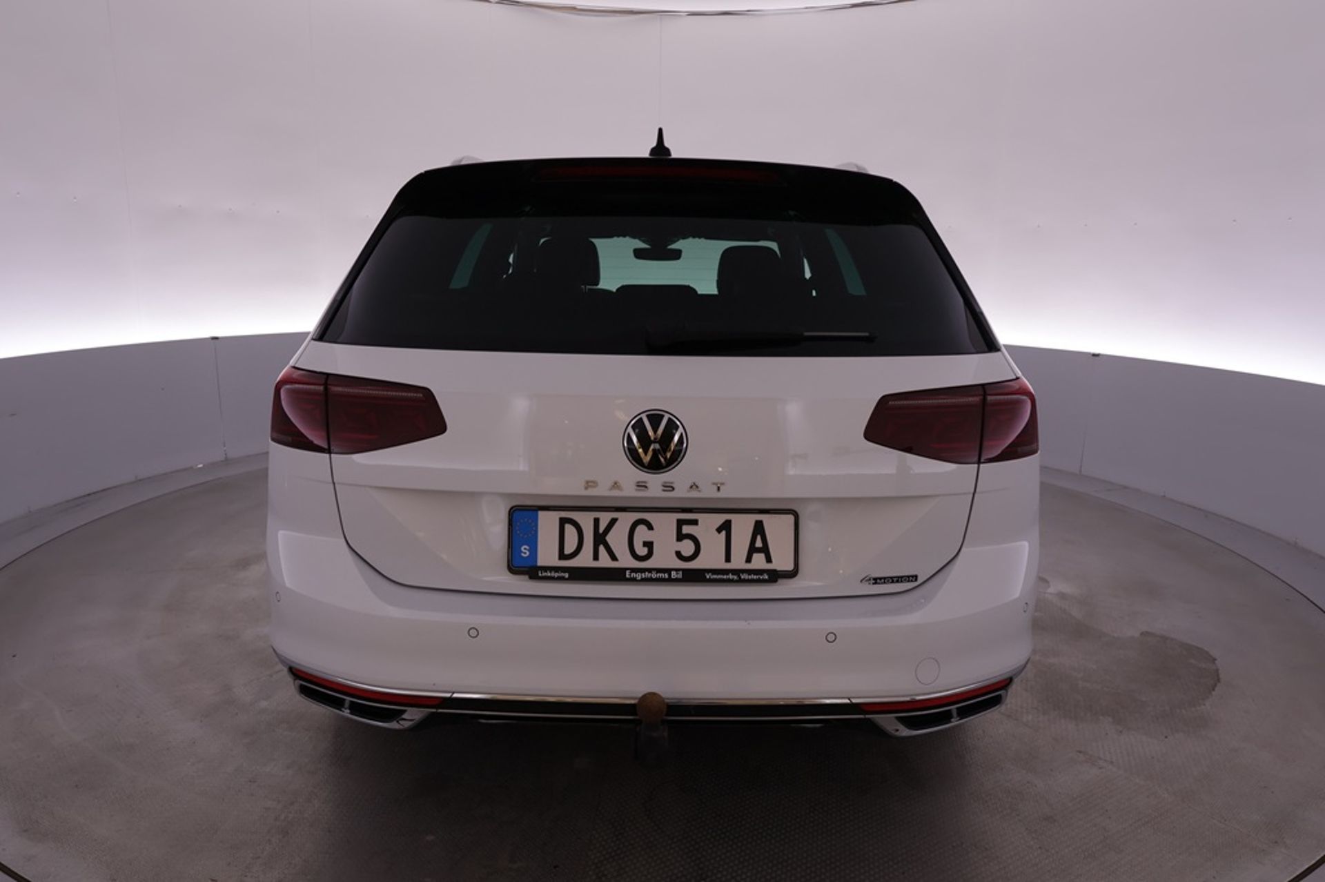 Volkswagen Passat 2023, bild 7/10