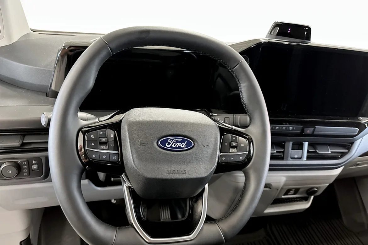 Ford Transit Custom 82.5 kWh AWD