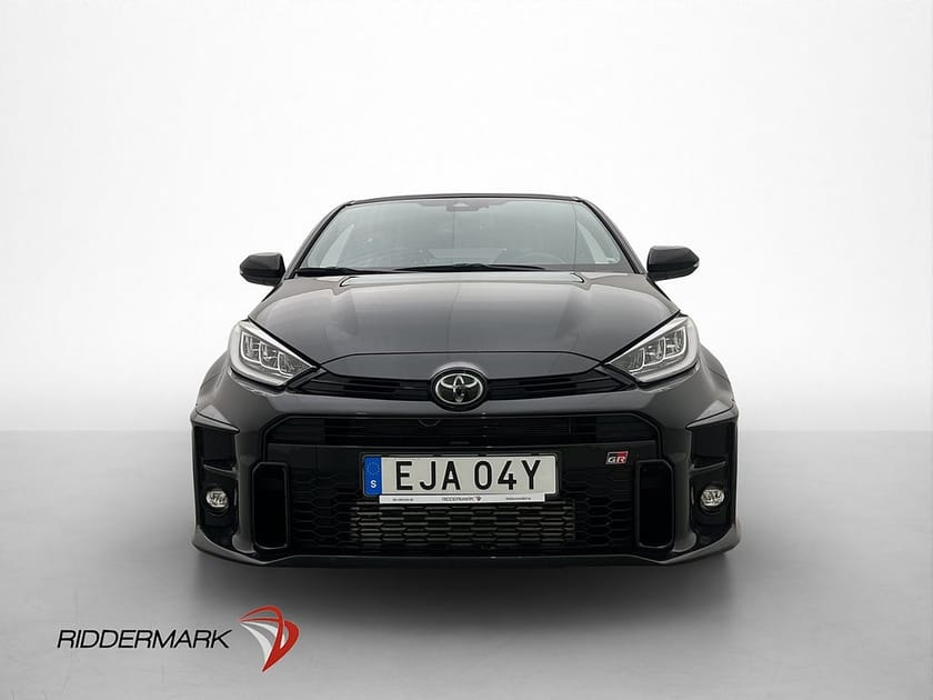 Bild 2 av Toyota GR Yaris 280hk AWD Circuit Pack Kolfiber Kamera